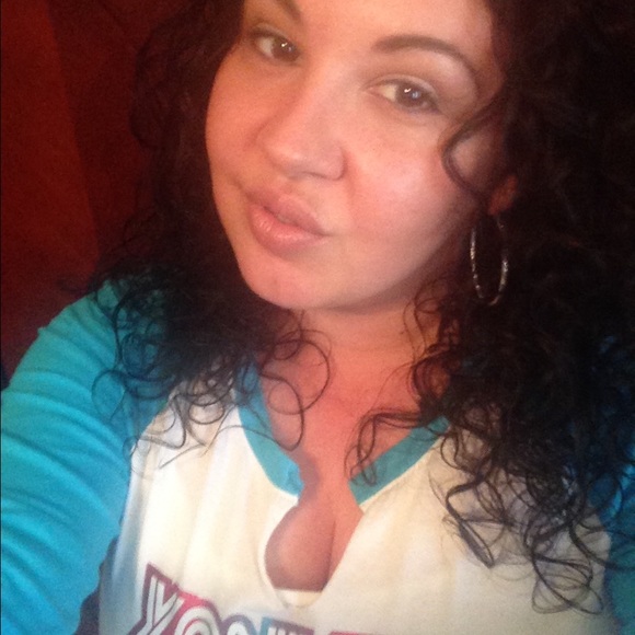 Meet your Posher, Jenifer - Picture 3 of 3