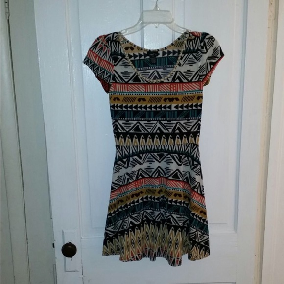 Rue 21 fashionable dress - Picture 1 of 2