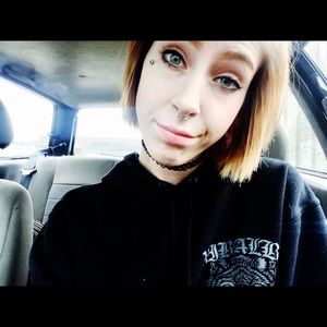 Meet your Posher, Carrie