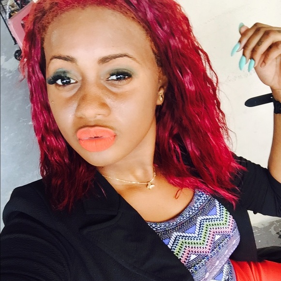 Meet your Posher, Moisha - Picture 1 of 1