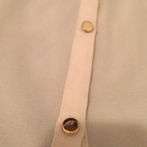 Button down blouse - Picture 2 of 2