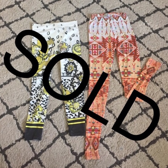 2 fun print leggings for $9