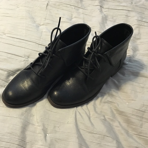 Black Steve Madden