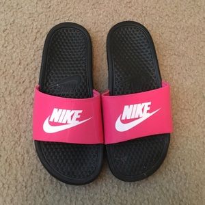 Nike slides