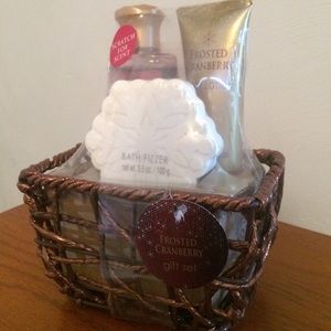 Frosted Cranberry Bath Gift Set❄️🍒