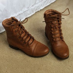 NEW Brown Laced Boots      1 HOUR PRICE DROP