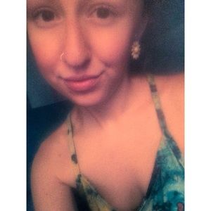 Meet your Posher, Kaitlyn