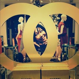 Meet your Posher, Madame CoCo