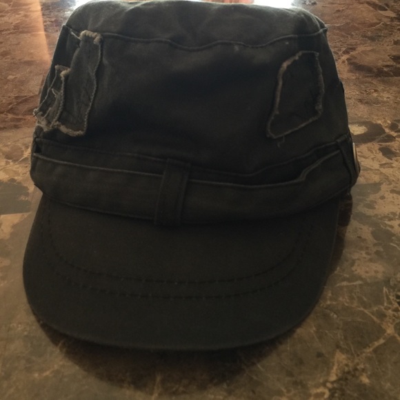 Distressed hat - Picture 2 of 3