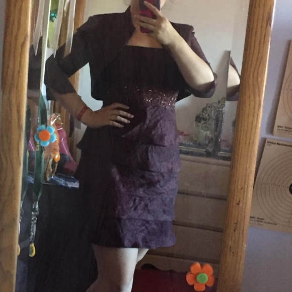 ‼️Maroon/wine semi formal/formal dress with cover.