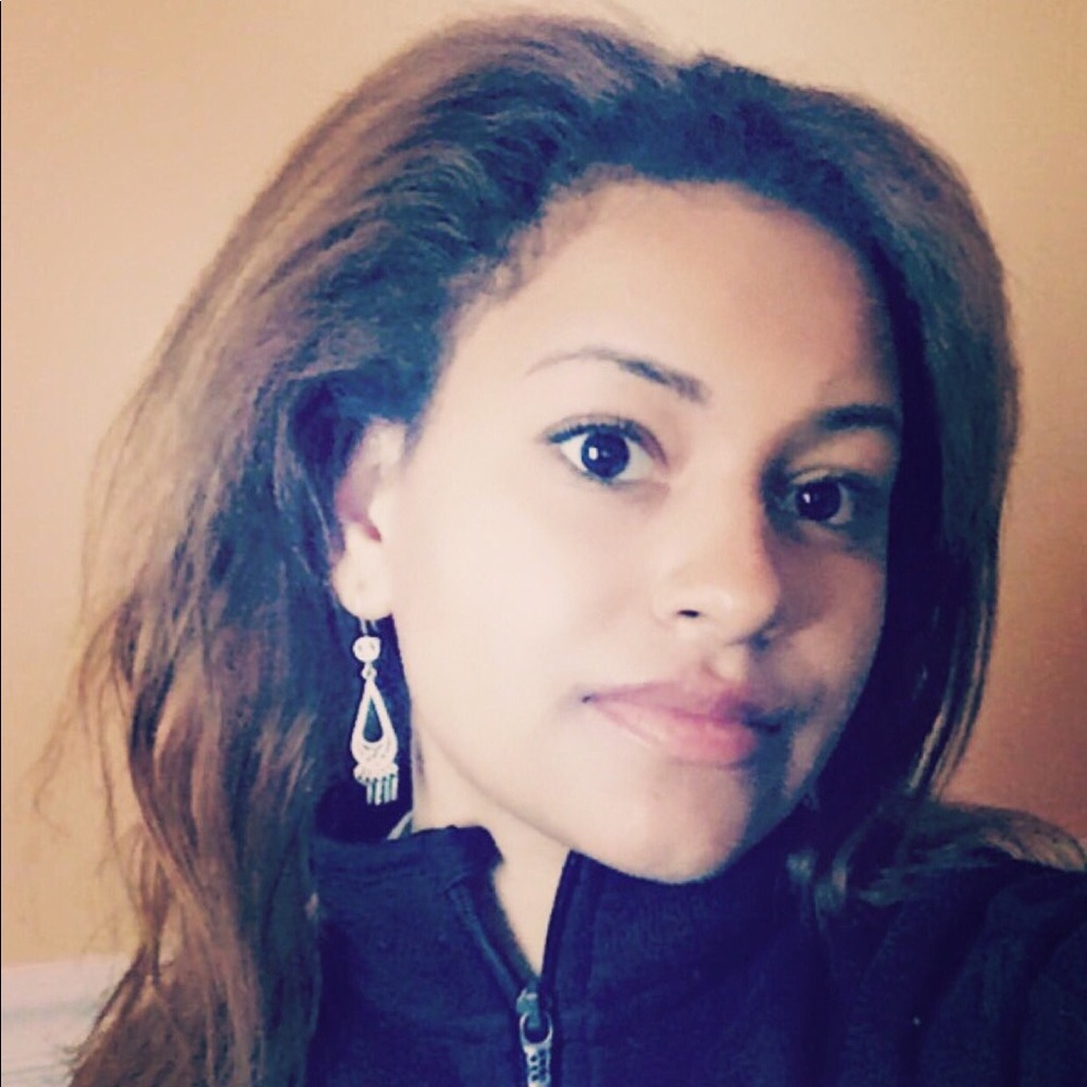 Meet your Posher, Sierra