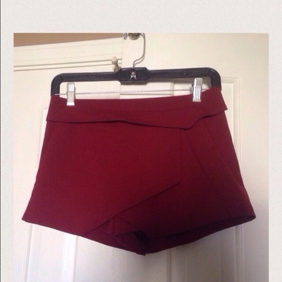 Forever 21 Shorts - Maroon Shorts Forever 21 Shorts - Maroon Shorts