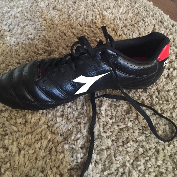 Never worn Diadora Soccer Cleats