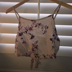 BRANDY MELVILLE CROP TOP