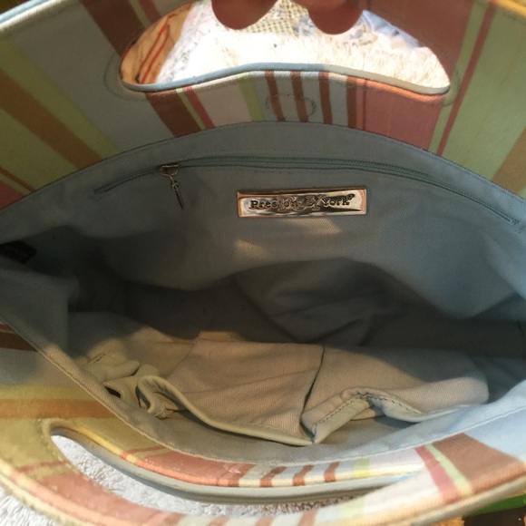 Handle purse - Picture 2 of 3