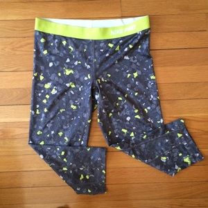 Nike Pro Capri leggings Size L
