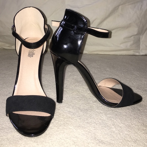 Black Opened Toed High Heel Sandals