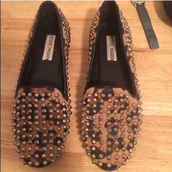 Steve Madden "studly" flats