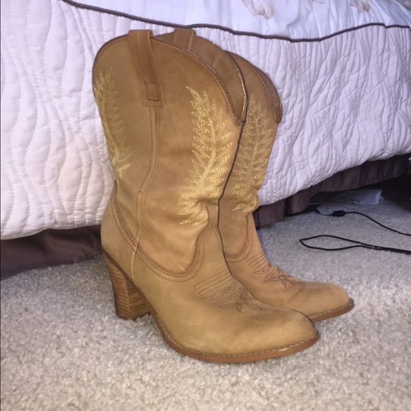 Authentic cowboy boots!!