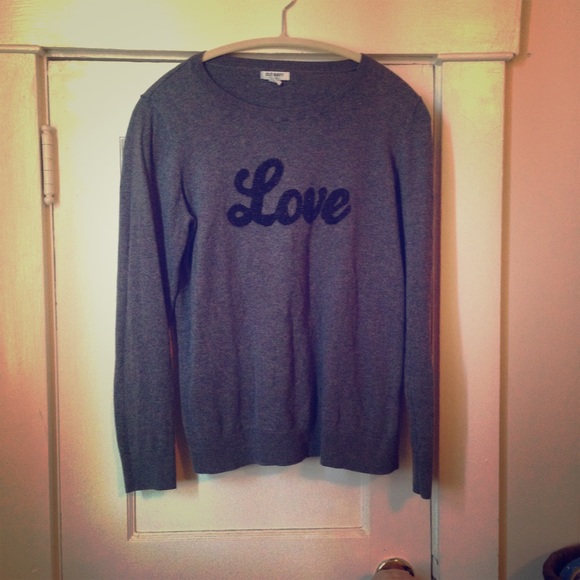 LOVE Sweater ❤️