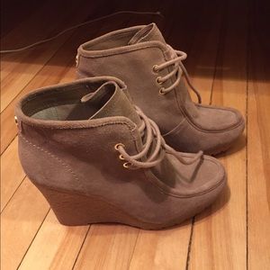 Michael Korda brand new suede wedge ankle boots