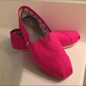 Toms Hot Pink size 8.5