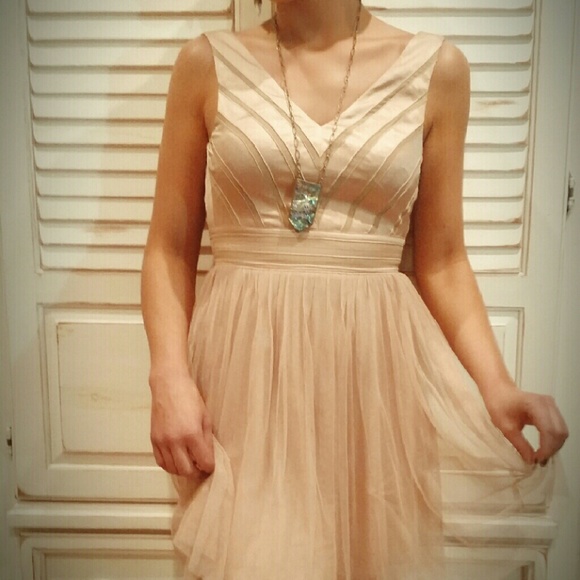 Sold! Sold! Sold!"Fairy tale of two cities" - Picture 3 of 4