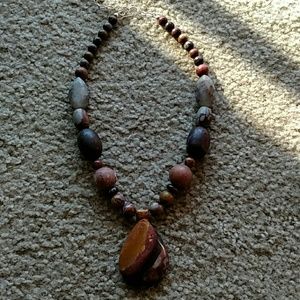 Ladies marbled stone necklace