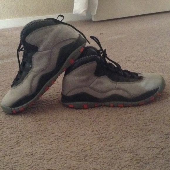 Jordans size 7y
