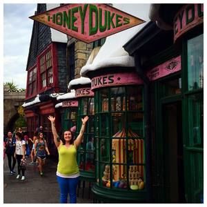 Meet your Posher, Megan