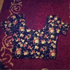 FOREVER 21 Floral Crop Top