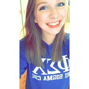 Meet your Posher, Ellie