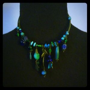 Coil choker necklace needs no clasp to wear