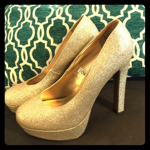 Gold Glitter Platform Pumps