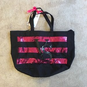 VS Tote with Zipper