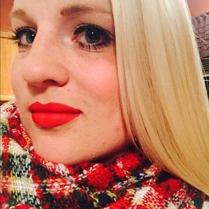 Meet your Posher, Carol