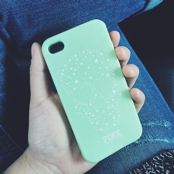 Skull iPhone 4/4s case - Picture 1 of 1