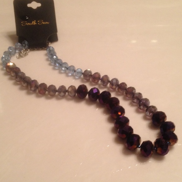 Gorgeous holiday necklace - Picture 1 of 4