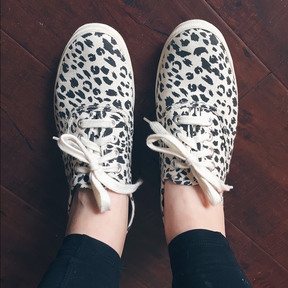 Cheetah print Plimsolls