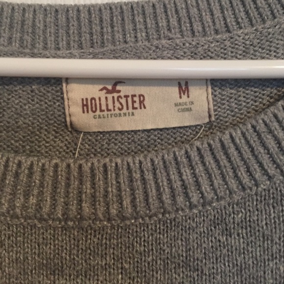 Hollister sweater - Picture 3 of 3