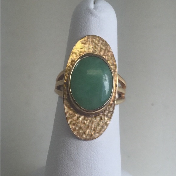 Jade yellow 14 k gold.