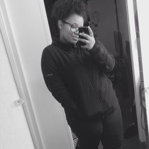 Meet your Posher, Deyonne