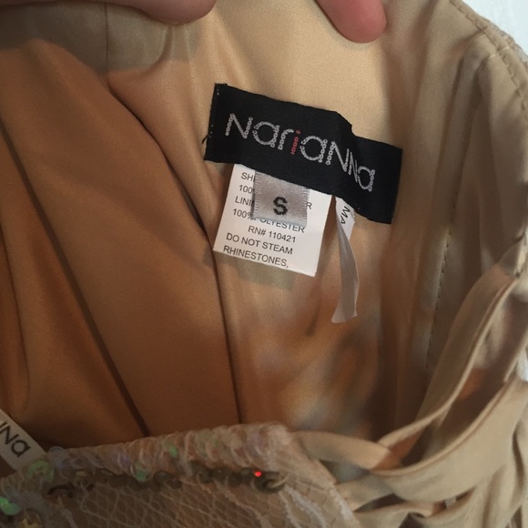 Formal dress - Picture 4 of 4