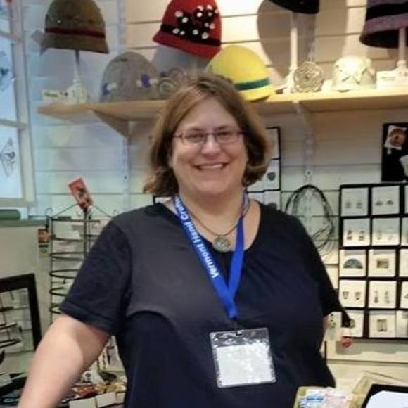 Meet your Posher, Stacie - Picture 1 of 1