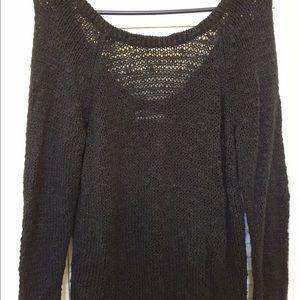 Black gilly hick sweater