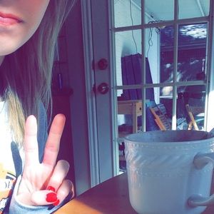 Meet your Posher, Abby