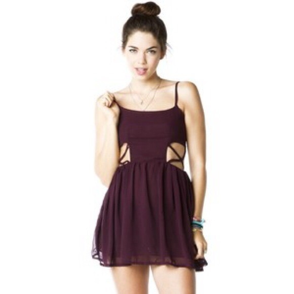 Brandy Melville Dresses & Skirts - Burgundy Brandy Melville Pauline Dress