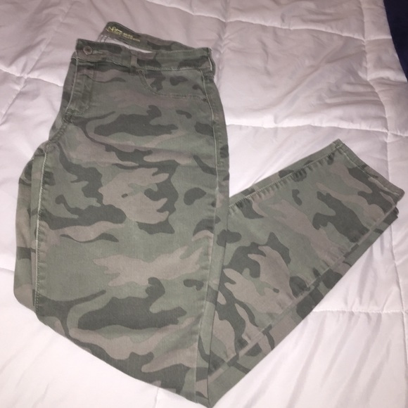 Old Navy Camo Skinny Jeans