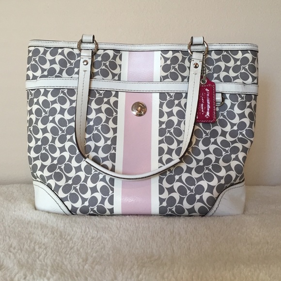 COACH bag- 14x10