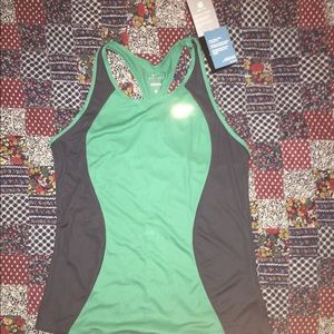 NWT Nike dri fit razorback